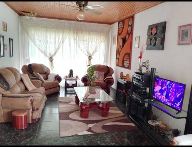 3 BEDROOM HOUSE FOR SALE IN BONANNE